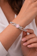 Single Stone Ovel Shaped Bracelet