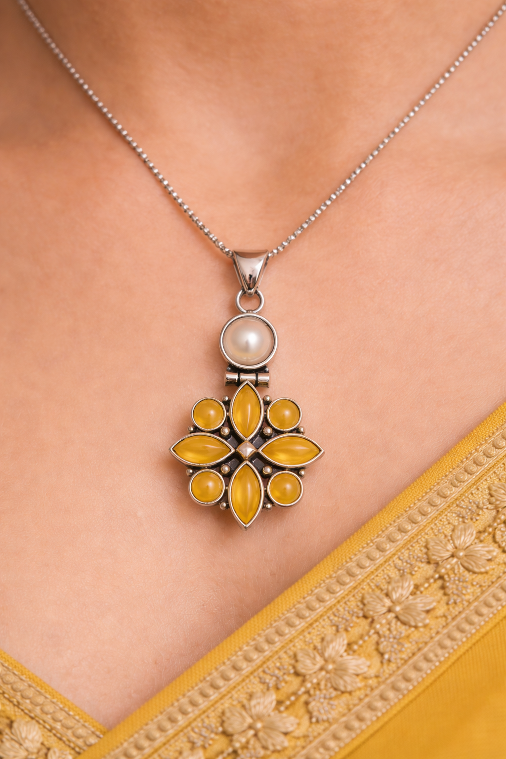 Zaria Petal Pendant