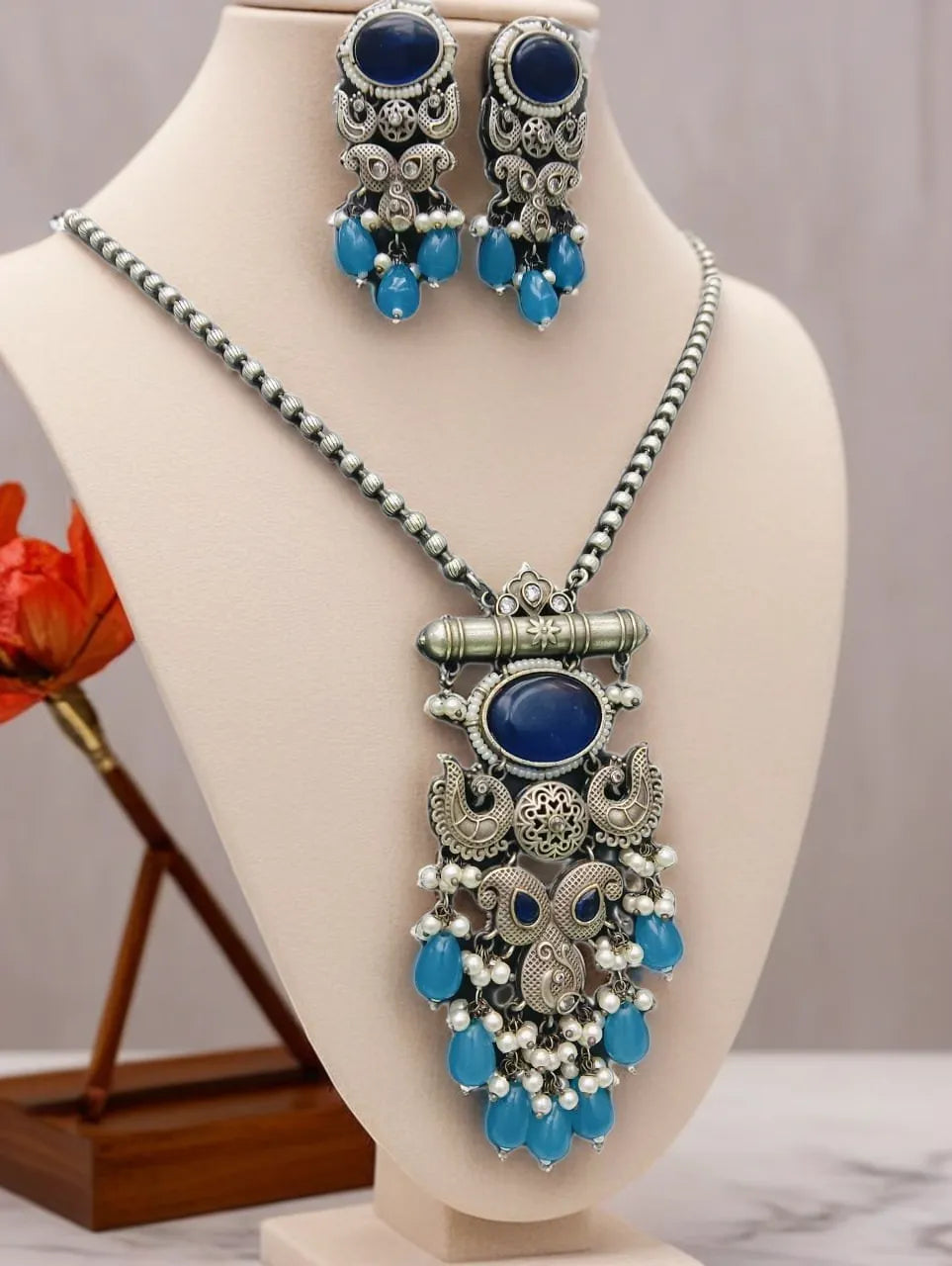 Temple Pendant Set – Sapphire Blue image 1