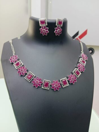 Elegant Floral Geometric Necklace & Earring Set